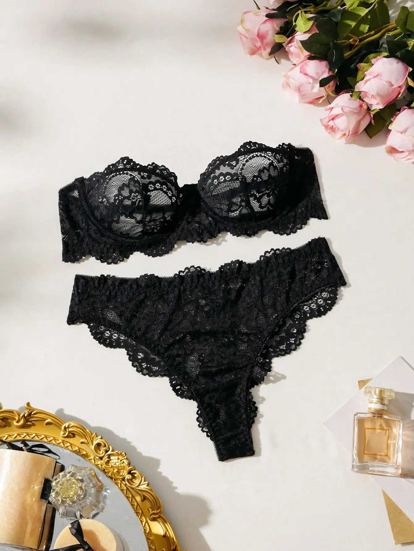 Womens Floral Lace Lingerie Set - Sexy Underwire Bandeau Bra Scallop Thong Breathable Comfort for Daily Wear All SeasonsXJ250301