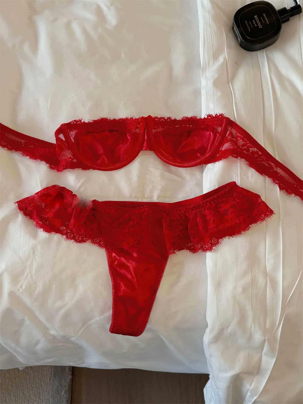 Lace Red lingerie Women Sexy Thin Top Support Bra Set Push Up Large Size Undewear SetsXJ250301