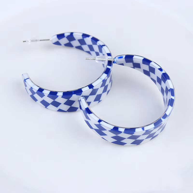 Vintage Checkerboard Hoop Candy Color C-shaped Women Earrings Geometric Acrylic Studs Simple Cool Ear Jewelry Gifts