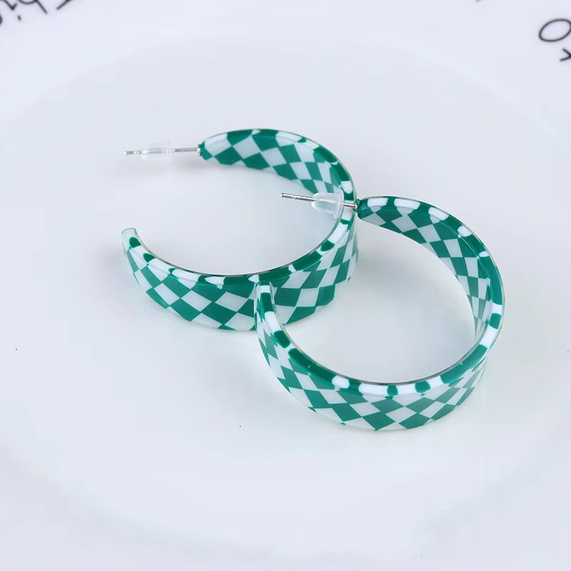 Vintage Checkerboard Hoop Candy Color C-shaped Women Earrings Geometric Acrylic Studs Simple Cool Ear Jewelry Gifts