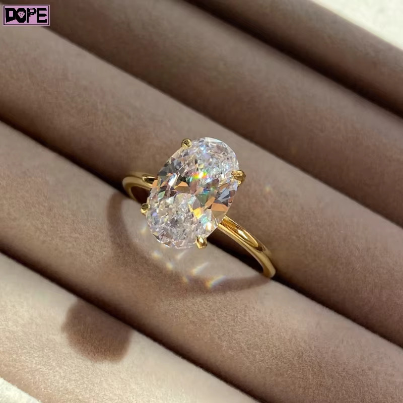 Moissanite Ring Oval VVS Iced Out 1-4 CT for Women 925 Silver White Gold Plated Bling Engagement Ring