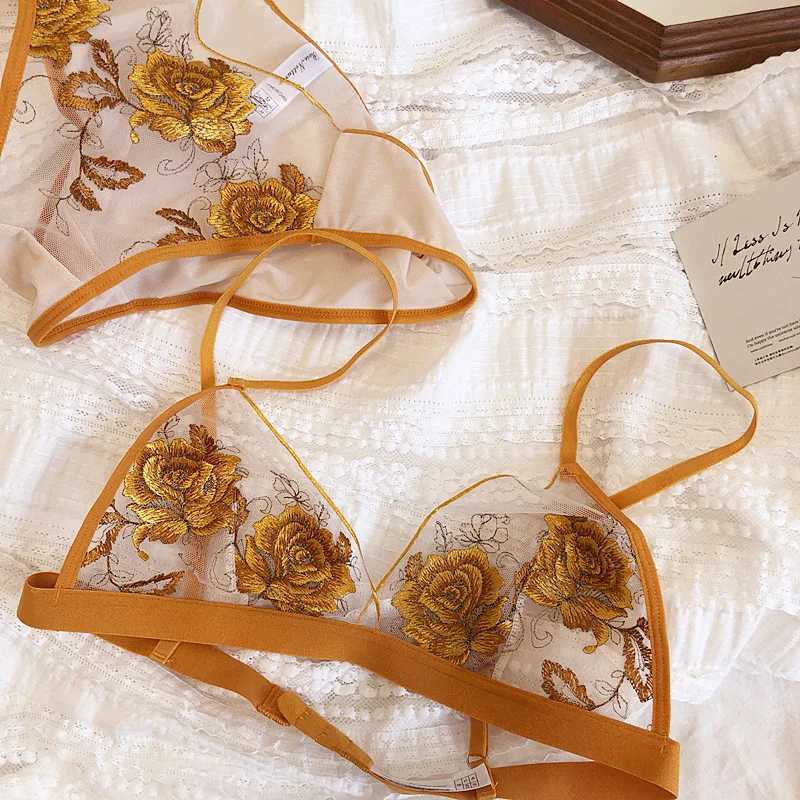 Transparent mesh lingerie set luxurious embroidered lace triangular cup no steel ring bra sexy ultra-thin lingerie setXJ250301