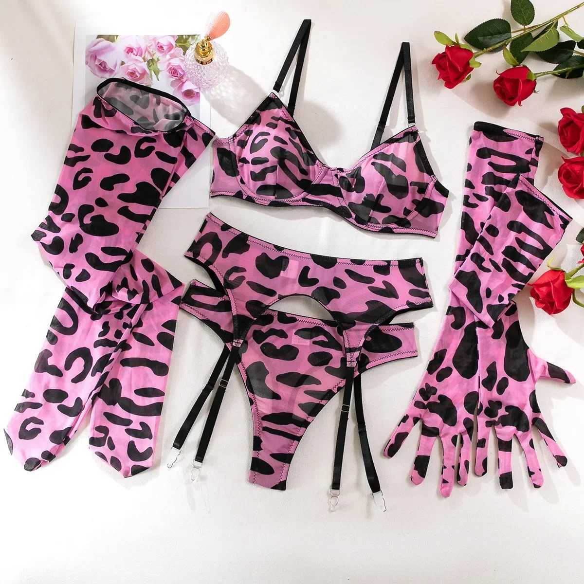 Sexy Pink Leopard Printed Bra Gloves Leg Socks Lingerie Set Womens Perspective Comfortable Mesh Exotic Apparel Underwear SuitXJ250301