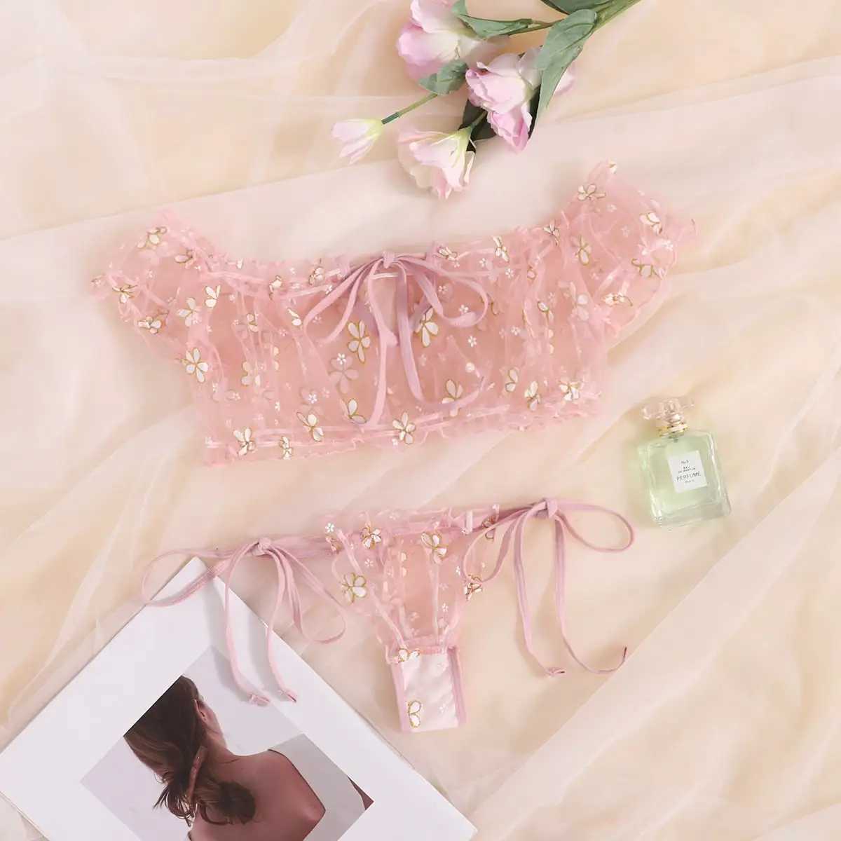 Sexy Lace Pajamas Set Women Silk Satin Sleepwear Off Shoulers Short Sleeves Pajamas Faux Homewear Green Flower Print NightwearXJ250301