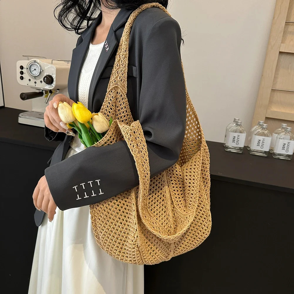 Womens Shoulder Bags Casual Straw Wicker Woven Ladies Handmade Large Capacity Summer Beach Females Messenger Bag 250305