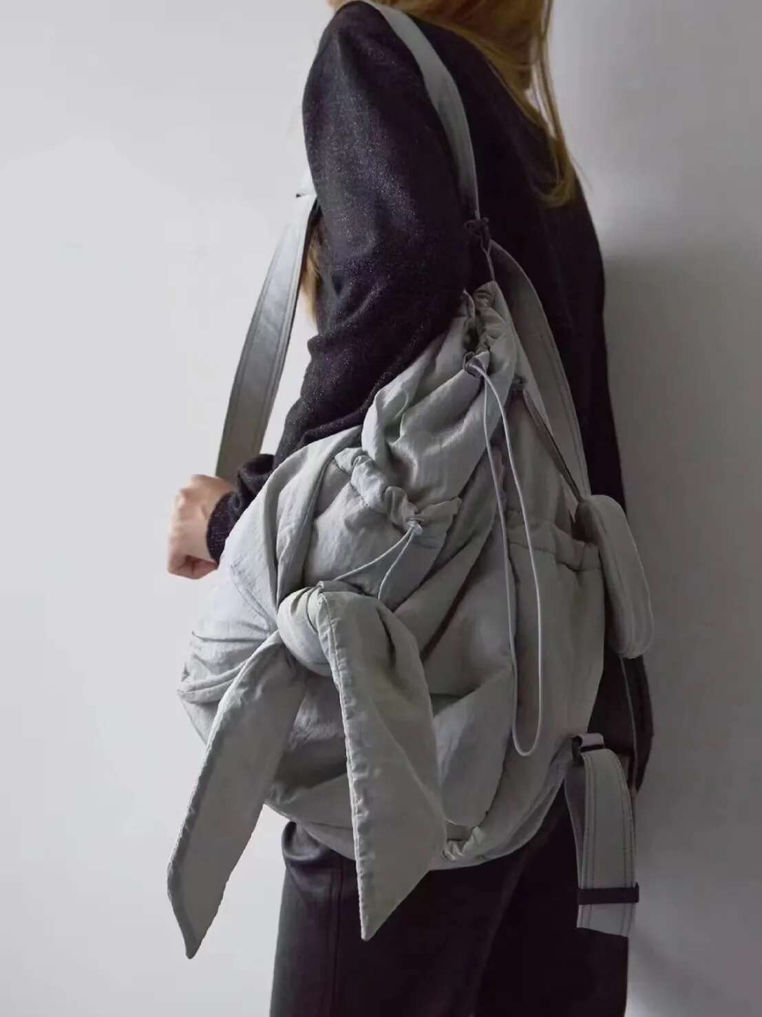 The Athe Vanessabruno Kwon Yu-Ri The Same Lace-Up Bow Backpack Shoulder Bag