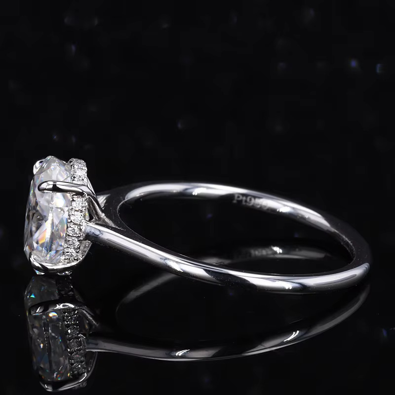 Stsarsgem Fine Jewelry Pt950 8.5*6mm Oval Shape Brilliant Cut Moissanite Ring