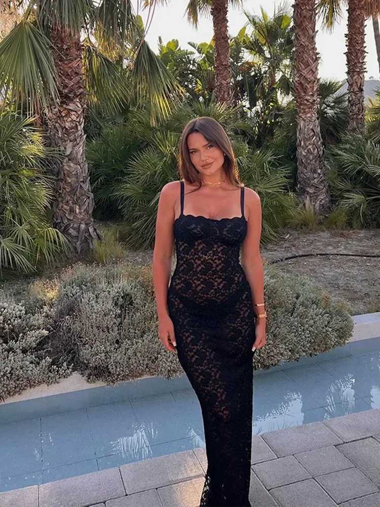 Basic Casual Dresses Womens Chic Burgundy Lace Back Slit Maxi Dress Sexy Skinny Square Neck Backless Sling Robe 2024 New Lady Elegant Cocktail Dresses