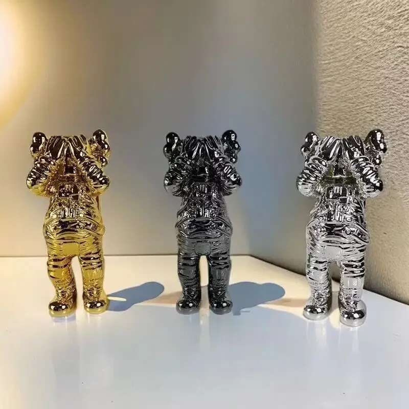 Simple Resin Ornaments Home Astronaut Decorations