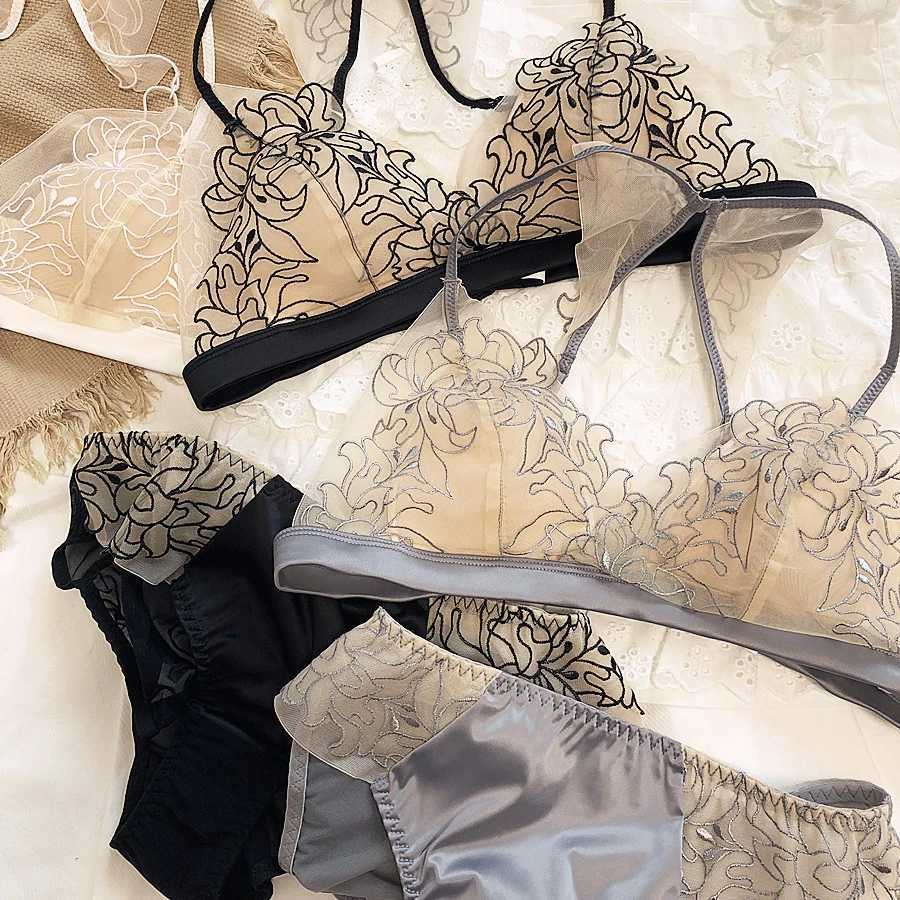 Womens Underwear Set French Sexy Lace Embroidery Bra Set Ultra Thin Wire Free Comfort Bralette Halter Adjustable Strap LingerieXJ250301