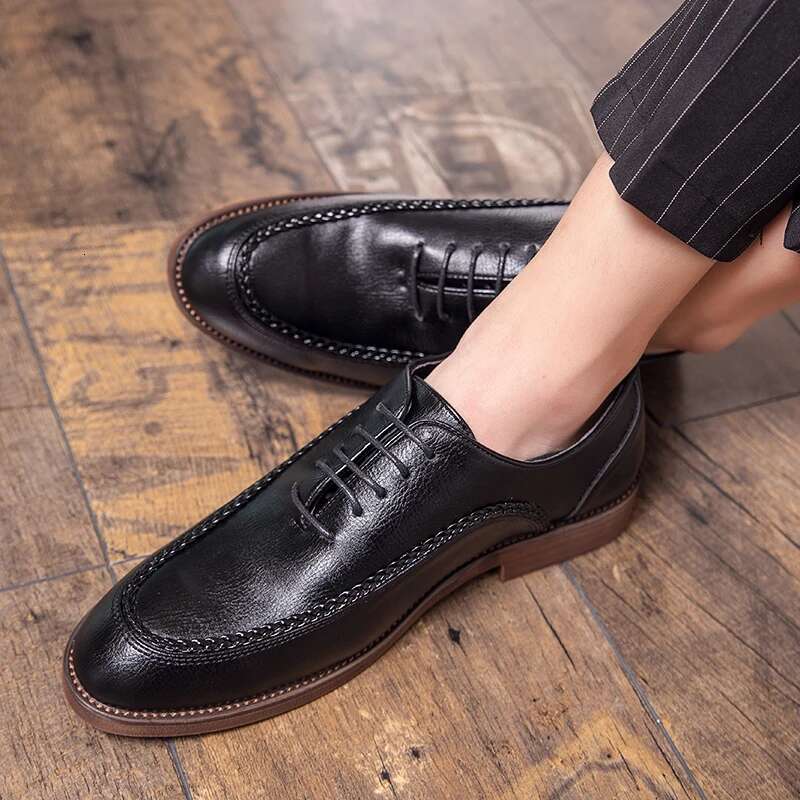 2020 Leather Casual Men Loafers Hand Brogues Design Brand Social Shoes Slip On Plus Size 38-47 Autumn