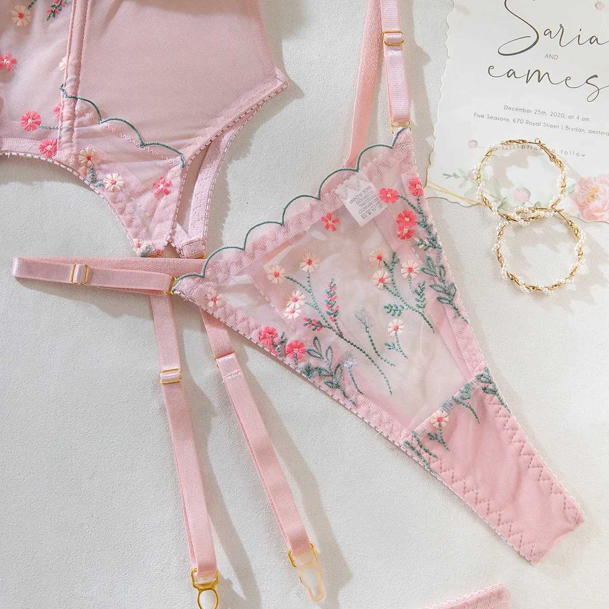 Pink Sweet Flower Embroidered Underwear Set for Womens Pure Desire Exotic Clothing Set for Womens Sexy Mesh Perspective Fishbone UnderwearXJ250301