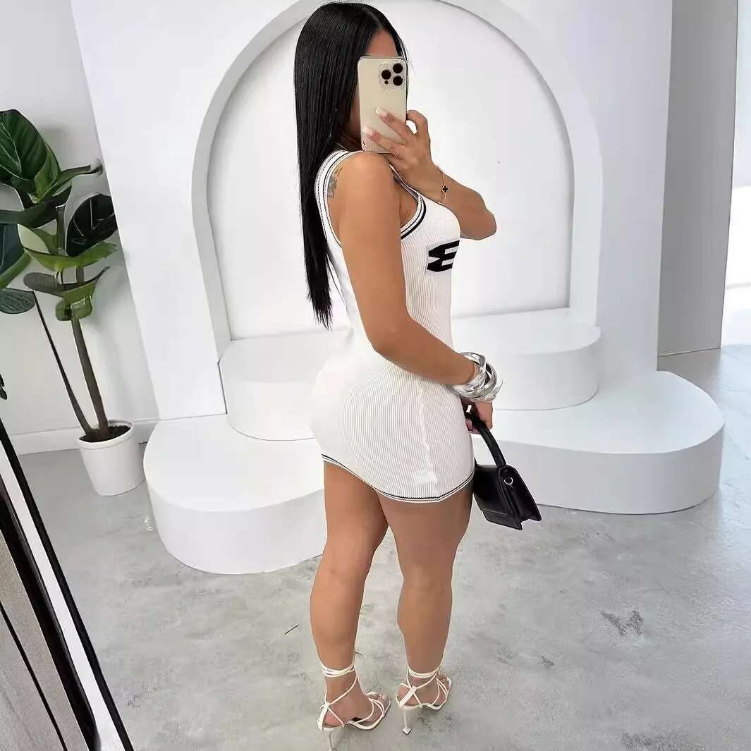 2025 Summer New Designer Women's Knitted Sexy Street Wear Sleeveless Low cut Dress Letter Strapless Sport