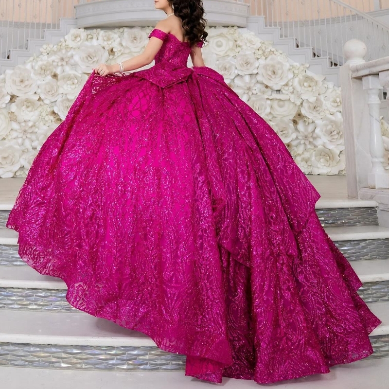 Rose Red Shiny Quinceanera Dresses Ball Gown Off Shoulder Sequin Applique Lace Bow Beads Tull Sweet 16 Dress Vestidos 15 De Anos