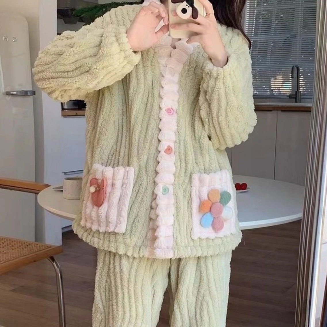 B737-Two-piece suit for women autumn and winter coral fleece double-sided thickened pajamas warm home clothes sweet warm suit