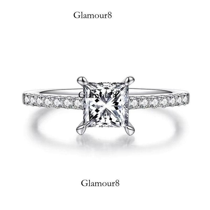 Lab Created Certified Mossanite Wedding 1ct 5.5 mm White Color Princess Cut Sier Engagement Moissanite Ring for Women