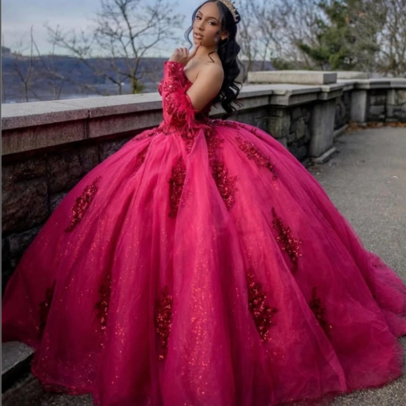 Elegant Sweetheart Fuchsia Quinceanera Dresses With Detachable Sleeves Lace Applique Details Beaded Corset Sweet 16 Dress 2025