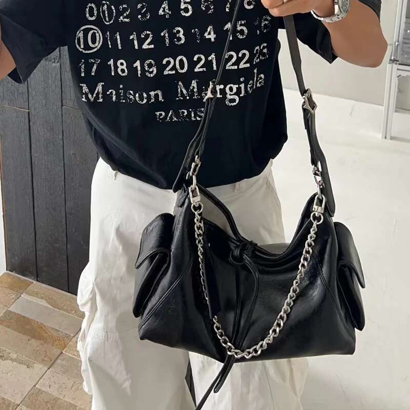 Moto & Biker Bags For Women Designer Handbags And Purses New In PU Oil Wax Leather Large Capacity Shoulder Composite