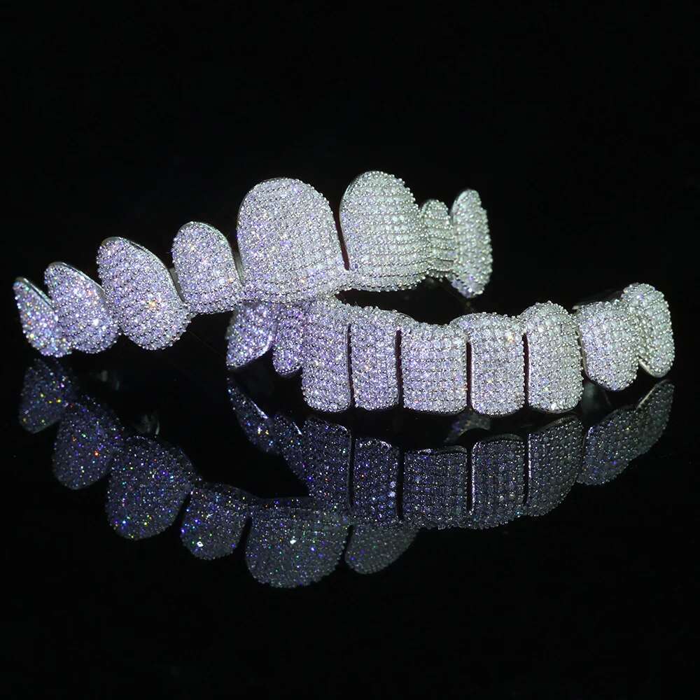 Hip Hop Iced Out Vvs Dia Teeth Top 8 Bottom Sterg Sliver Custom Moissanite Grillz Body Jewelry