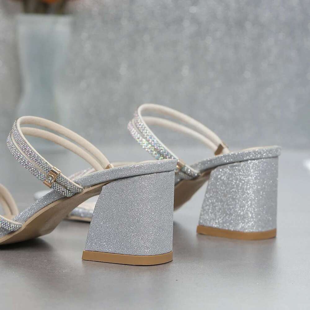 style two Fairy wearing sandals, female summer outerwear 2025 new internet celebrity medium thick heel rhie Roman beach sa sandals,