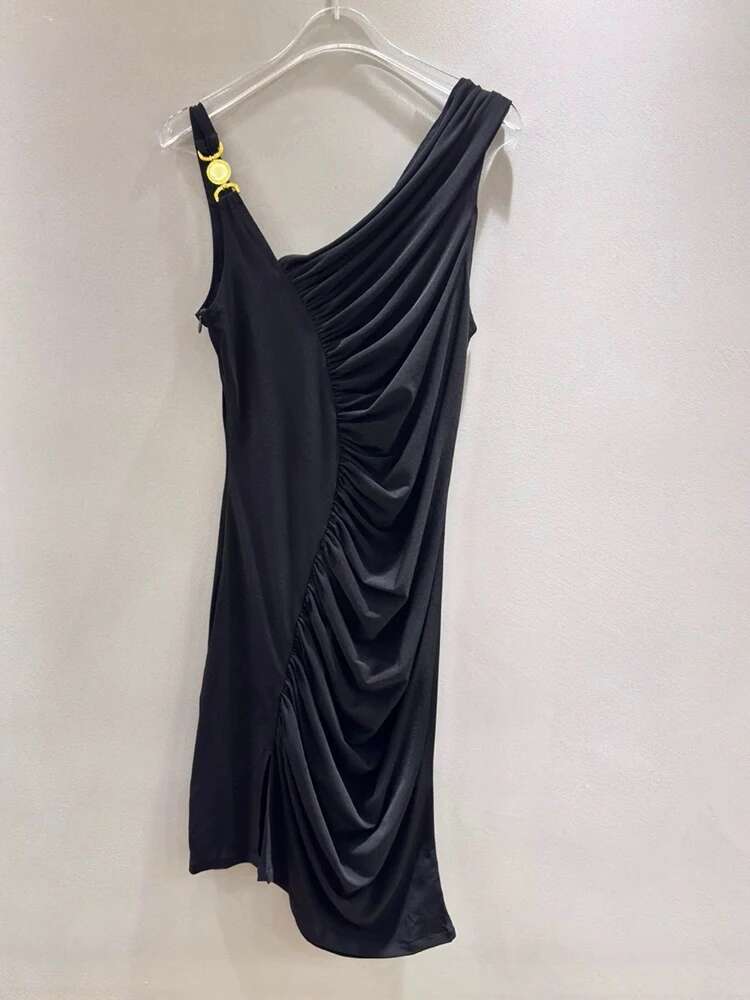 Metal Buckle Diagonal Shoulder 2024 Summer Women's With Irregular Pleats And Waist Black Sexy Dress