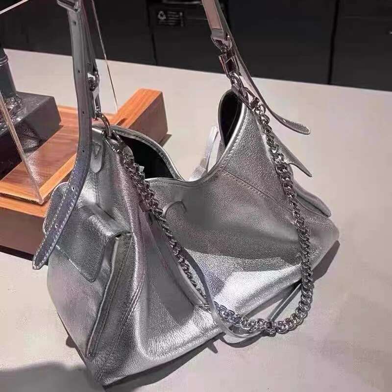 Moto & Biker Bags For Women Designer Handbags And Purses New In PU Oil Wax Leather Large Capacity Shoulder Composite