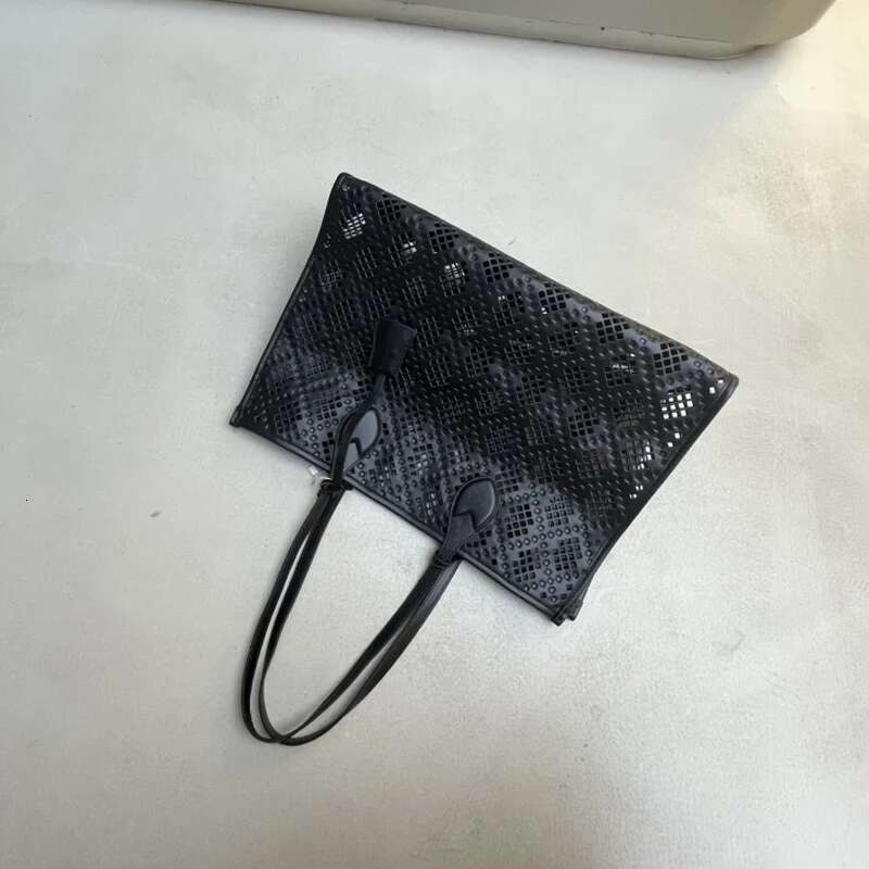 Large Capacity Tote Composite Bag For Women Designer Handbag Purse New In Vintage Hollow Out Black Underarm Shoulder