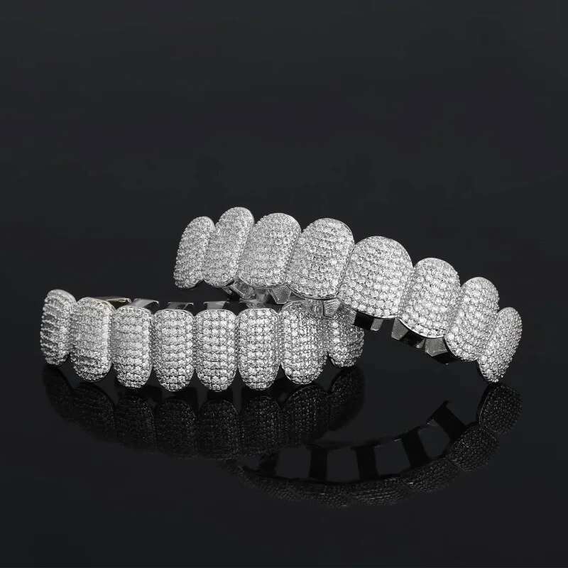 Hip Hop Iced Out Zircon Tooth Grills for Women Men Body Piercing Jewelry Cubic Zirconia Gold Teeth Grillz 8/8 Top Bottom Cap Set