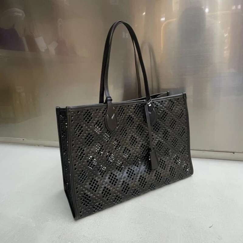 Large Capacity Tote Composite Bag For Women Designer Handbag Purse New In Vintage Hollow Out Black Underarm Shoulder