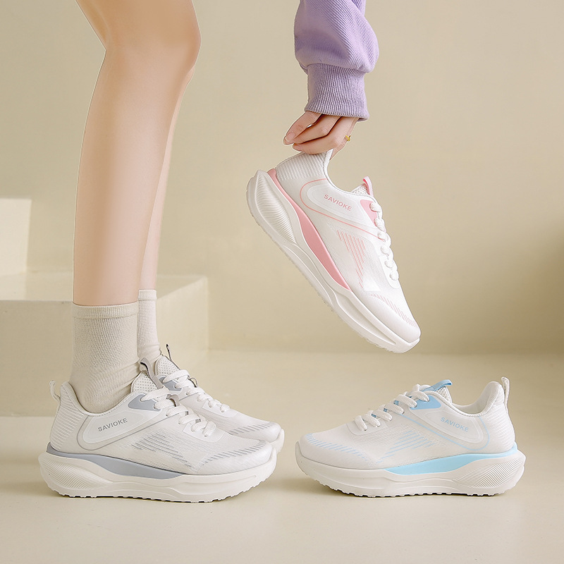 2025 spring new breathable flying weaving shoes ins student casual shoes female thick soled running women's shoes 35-40