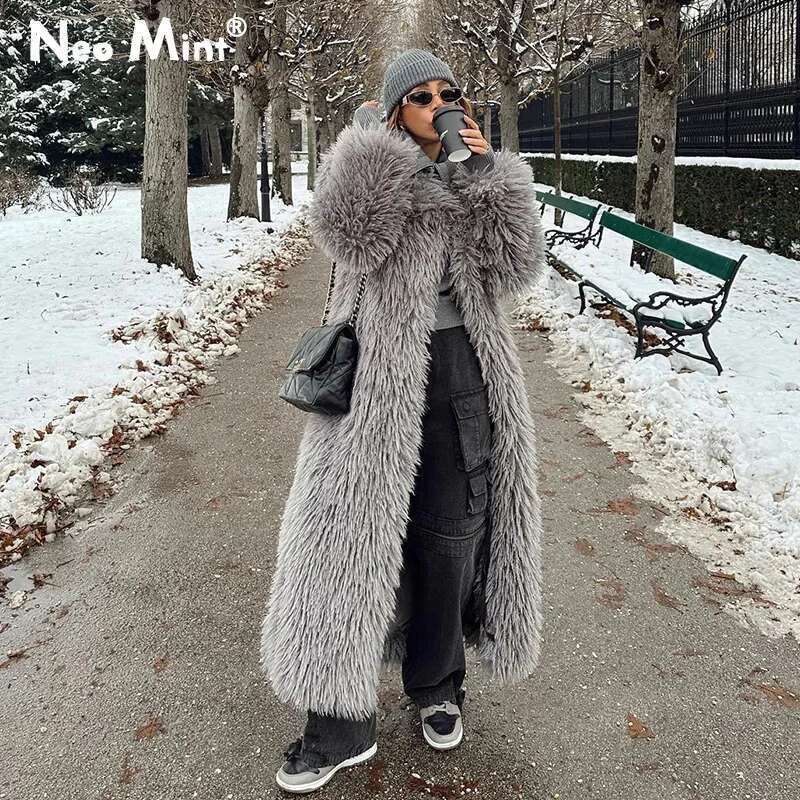 Neo Mint Extra Long Lamb Teddy Coat Women 2024 Winter Ladies Mob Wife Style Oversized Chunky Faux Fur Jacket Overcoat