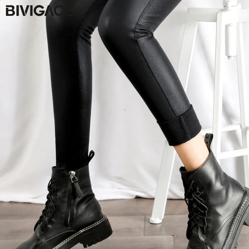 BIVIGAOS Autumn Winter Black Fleece Matte Leather Leggings Women High Waist Sexy Motorcycle Pants Slim Skinny Warm Leggings 250225