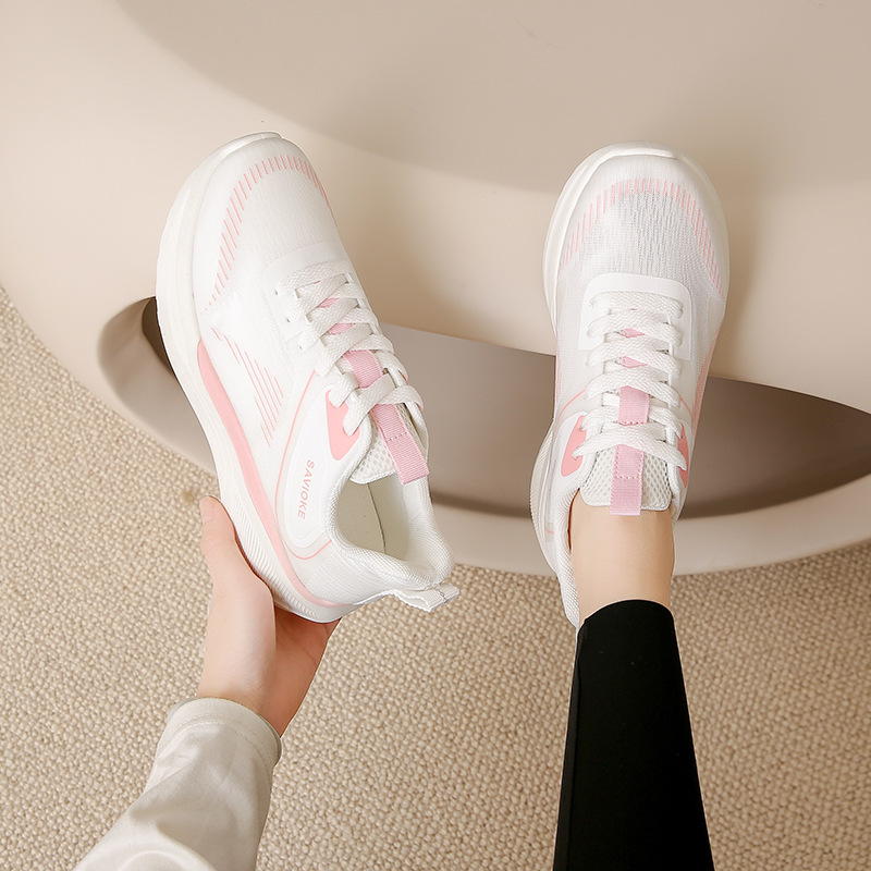 2025 spring new breathable flying weaving shoes ins student casual shoes female thick soled running women's shoes 35-40