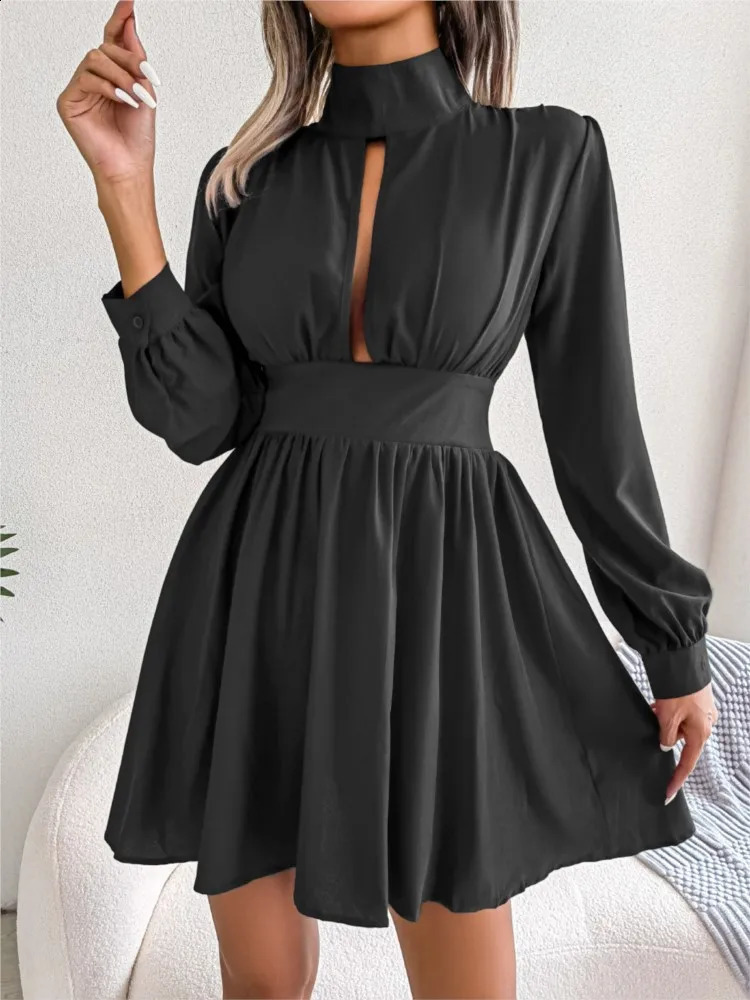 Spring And Autumn Style Long Sleeved Dress Short Skirt Sexy Chest Hollow Half Collar Waist Cinching Big Swing Pullover Red 250227