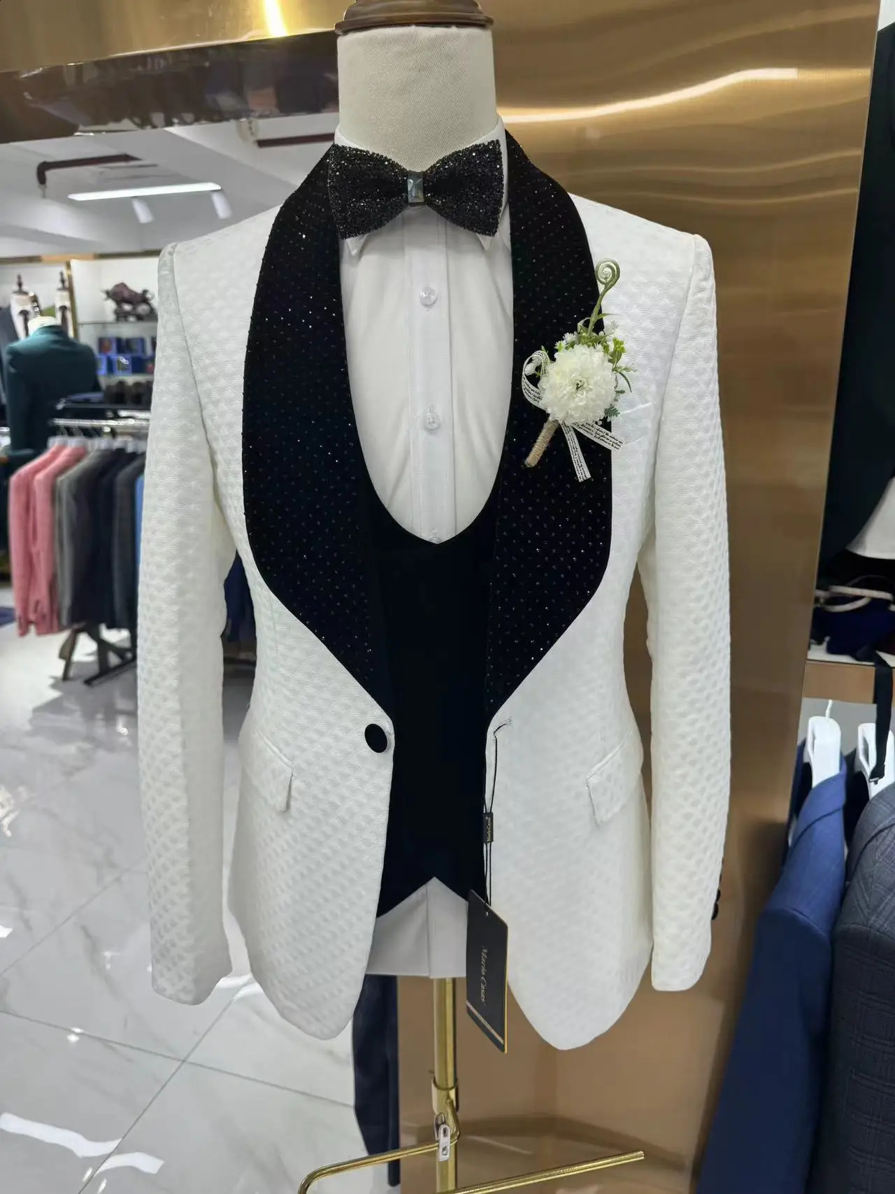 Three Pieces Fashion Mens Suit Set with Glitter Shawl Neck Slim Fitted One Button Blazer Black Vest and Pants Party Tuxedo 250224