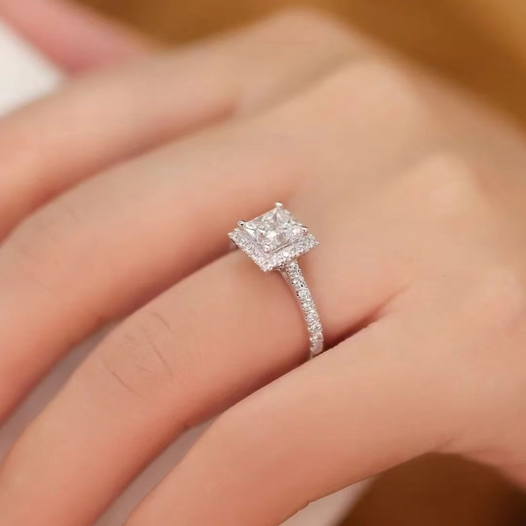 7Carat Moissanite Ring 1ct 5.5mm Princess Cut Moissanite Engagement Ring D Color with GRA Certificate for Wedding Engagement