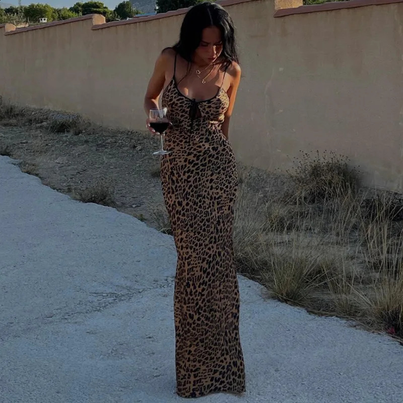 2024 Womens Sexy Bodycon Italian Strap Seam Midi Dress Leopard Printed Backless Street Evening Elegant Club Vestidos 250227Z
