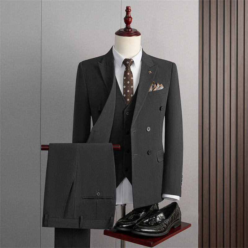 H637 Double-breasted men's three-piece business suit