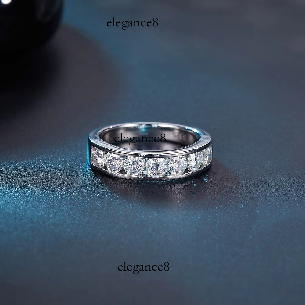 Pure sier inlaid moissanite ring, high-end men's and women's jewelry gift