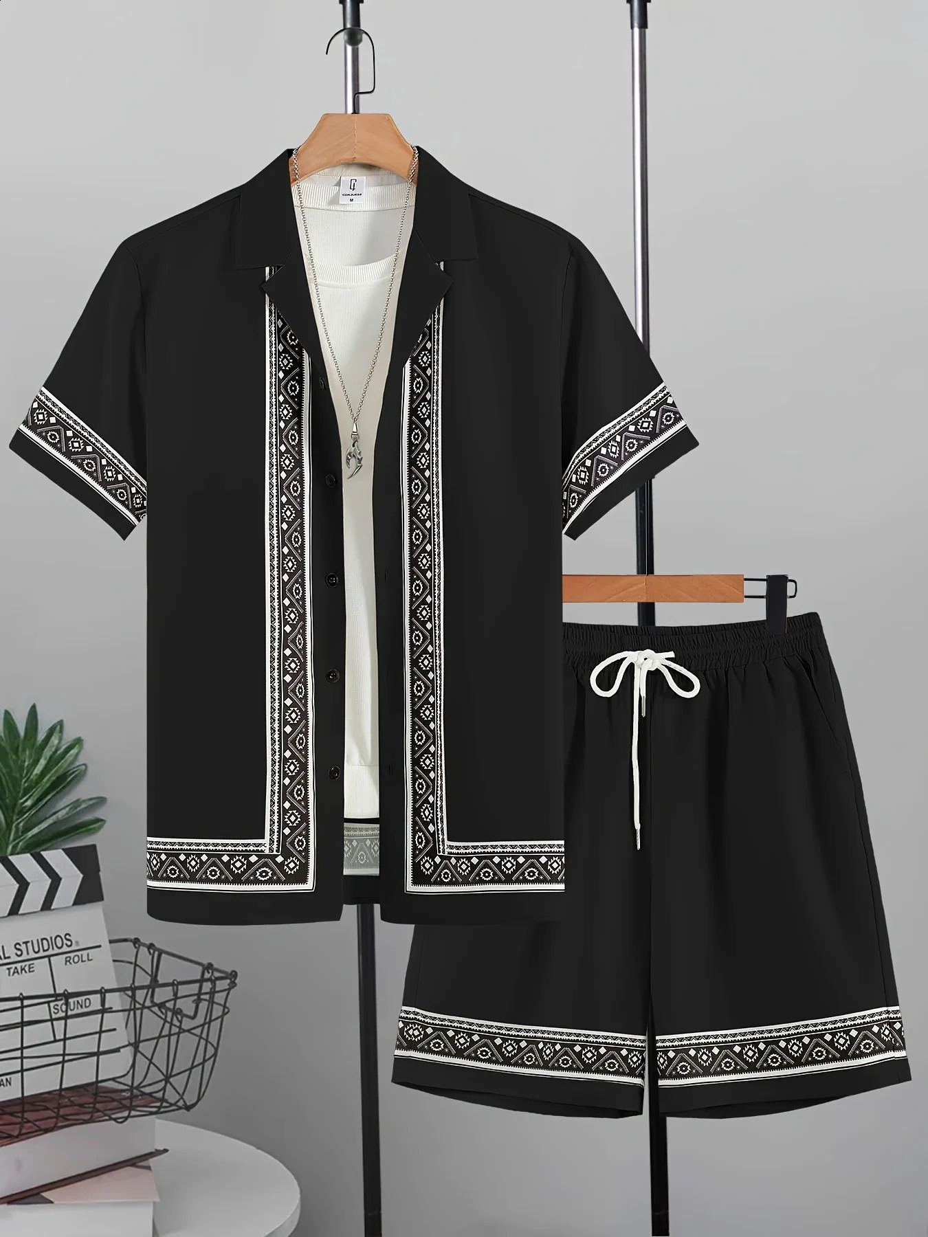 Ethnic Style Mens 2pcs Set Geometric Print Casual Outfits Short Sleeve Button Lapel Shirt Drawstring Shorts Summer Fashion Suit 250224Z