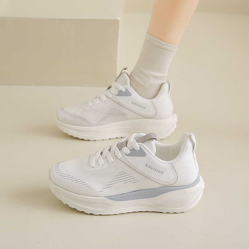 2025 spring new breathable flying weaving shoes ins student casual shoes female thick soled running women's shoes 35-40