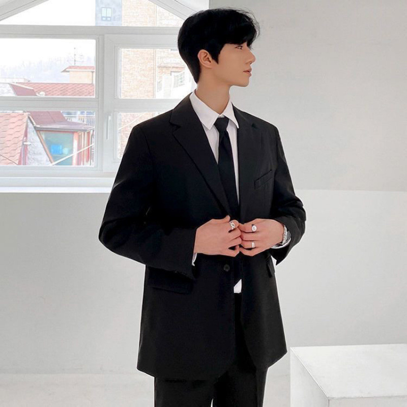 H31Elegant Small Suiting Jacket Ideal for Casual and Formal Events