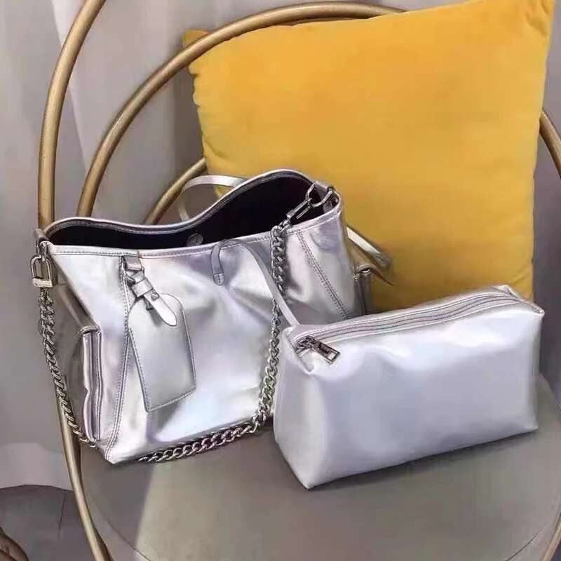 Moto & Biker Bags For Women Designer Handbags And Purses New In PU Oil Wax Leather Large Capacity Shoulder Composite