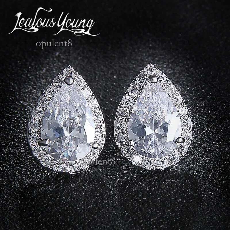 Fashion Sliver Color Pear Cubic Zirconia Stud Earrings Women Crystal Earings Party Water Drop Studs Ear For Girl