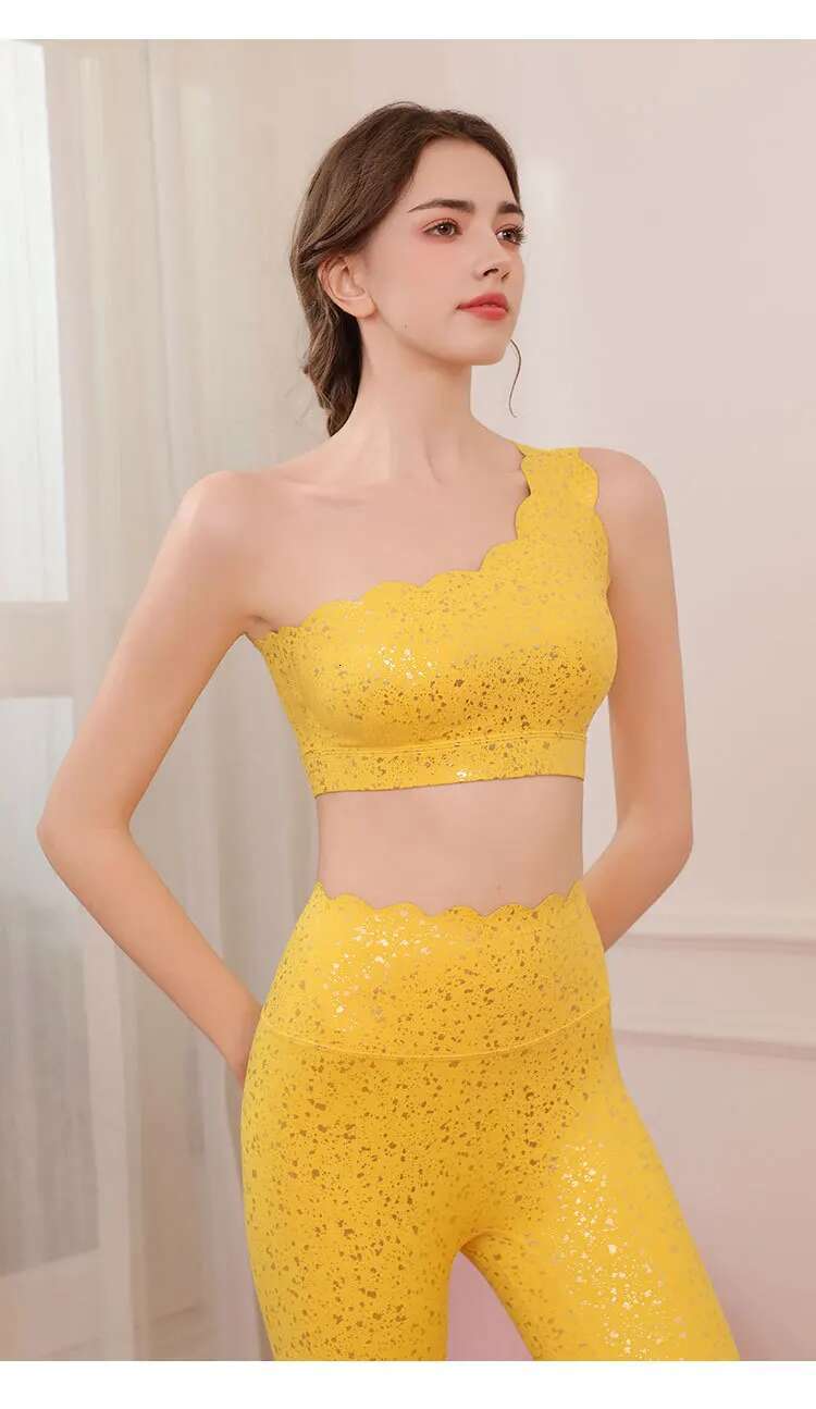 Set For Women 2024 New Collection, Shock-Absorbing Gold, Sparkg Lace Vest, Sports Hip Lifting Leggings
