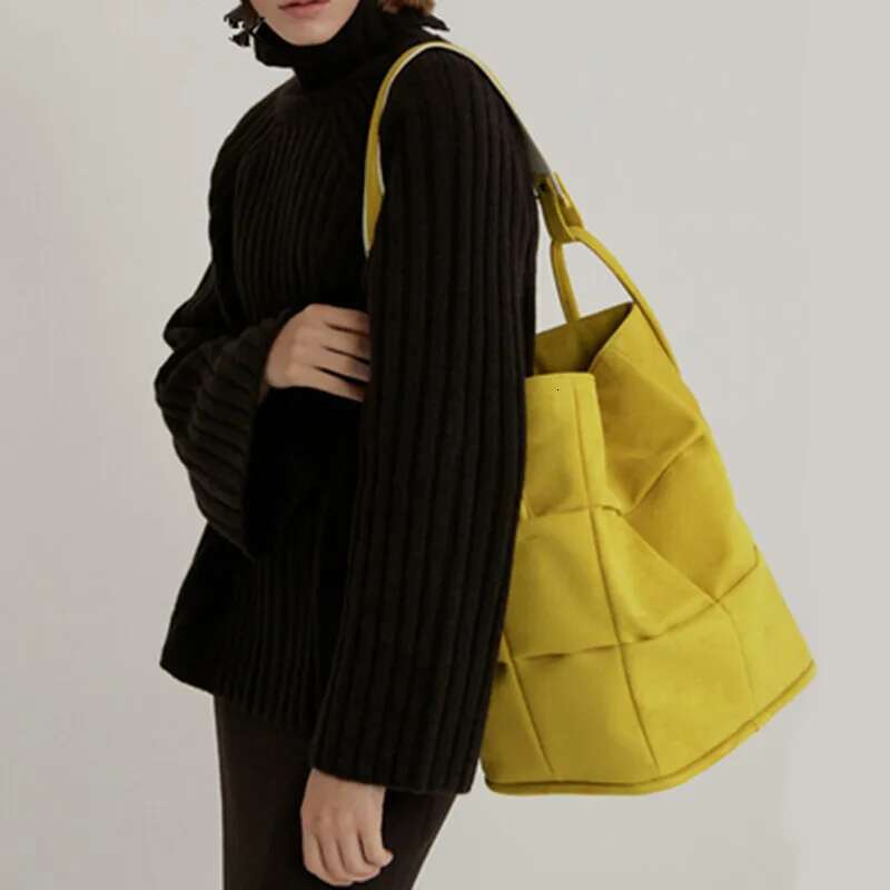 Messenger Bag Women Bucket Shoulder Bag Large Capacity Vintage Matte PU Leather Lady Handbag Designer Black