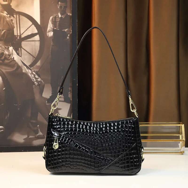 Genuine Leather Women's Handbags Small Underarm Bag Color Changing Portable Fashion Design Shoulder Bags New
