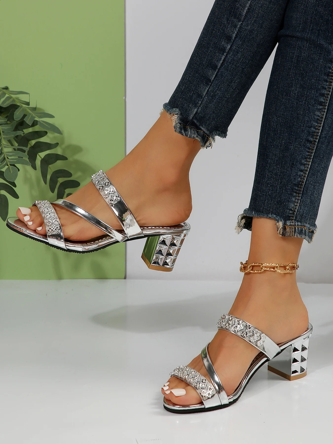 Summer Womens Sandals and Slippers with Medium Heel Thick Heel Womens Slippers with Open Toe High Heel Rhinestones 250218