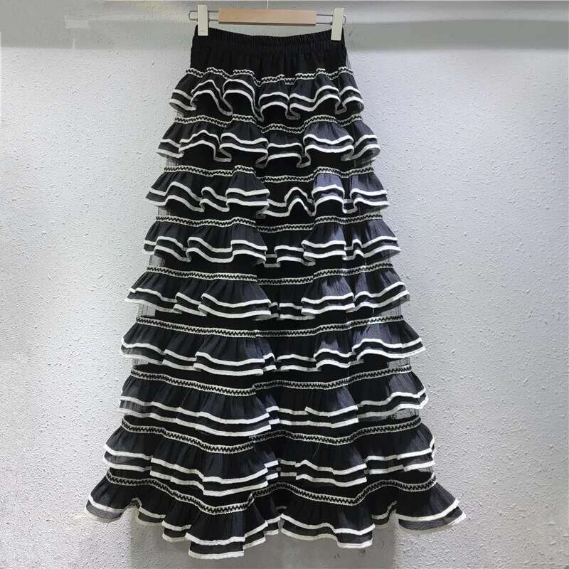 French Tierred Mesh Patchwork Cake Ruffled Edges Style Contrasting Color Sweet Temperament Women Skirt 2025 Spring 16O4194