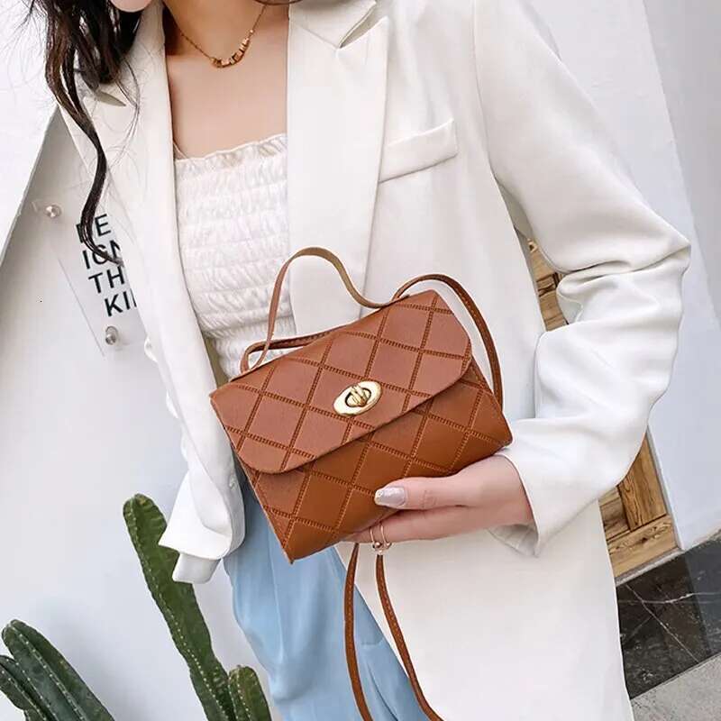 Solid Color Multifunctional Women's Handbag Ring Striped Square Women's Small Handbag Fashionable Round Lock Trendy Shoulder Bag